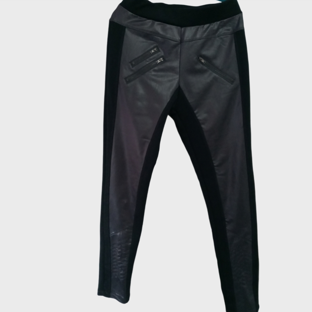 Esti Couture Leggings Black/Gray Color Size M.